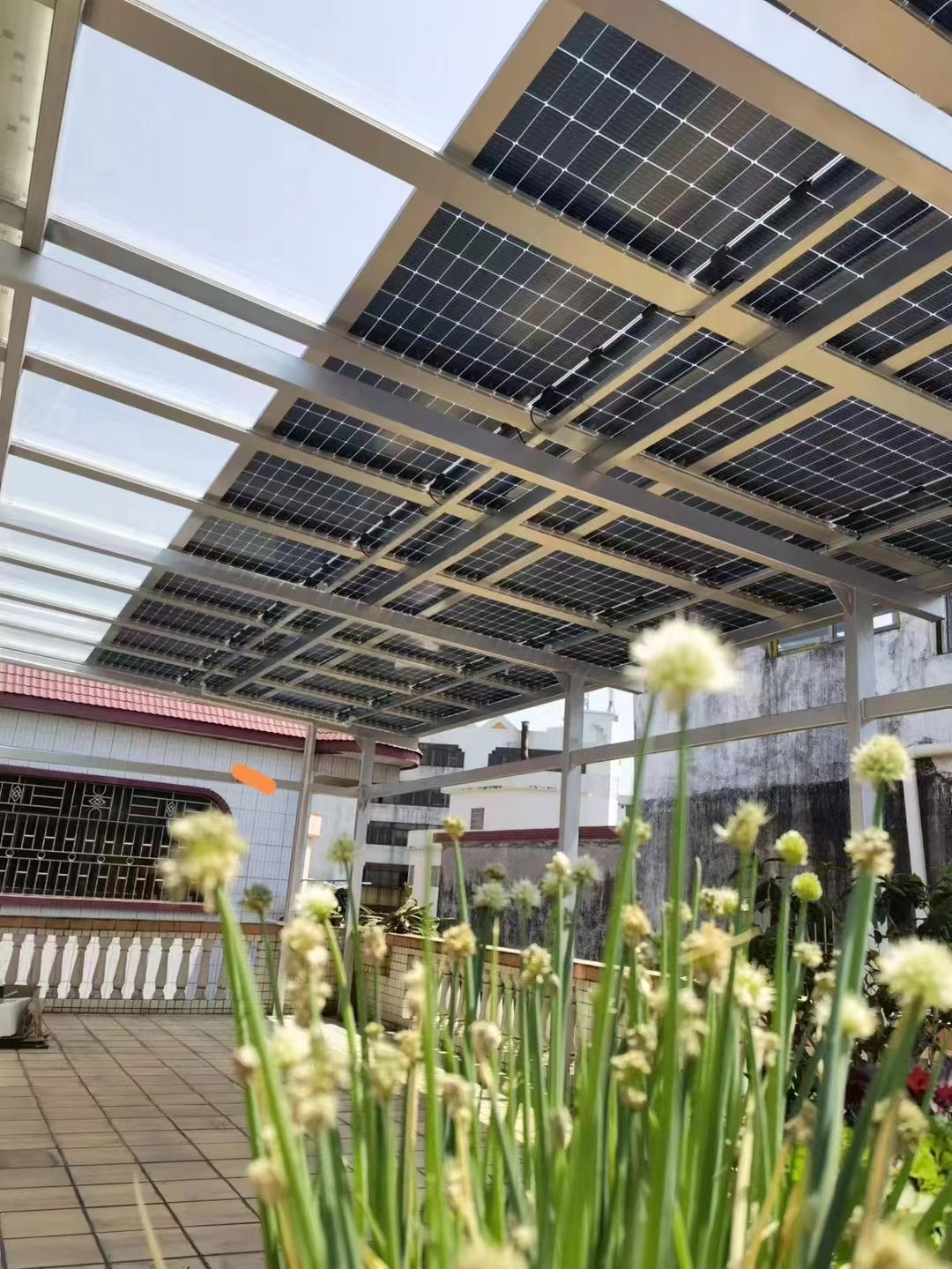 乐山别墅家用屋顶太阳能发电系统安装